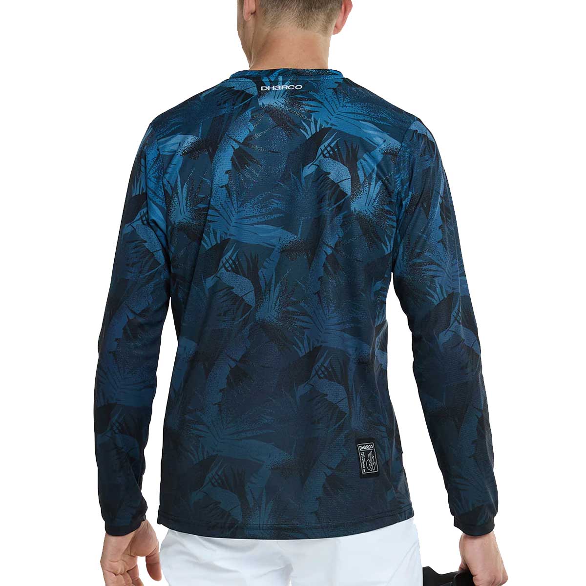 MGJ-DAR-schwarz-darkroom-S